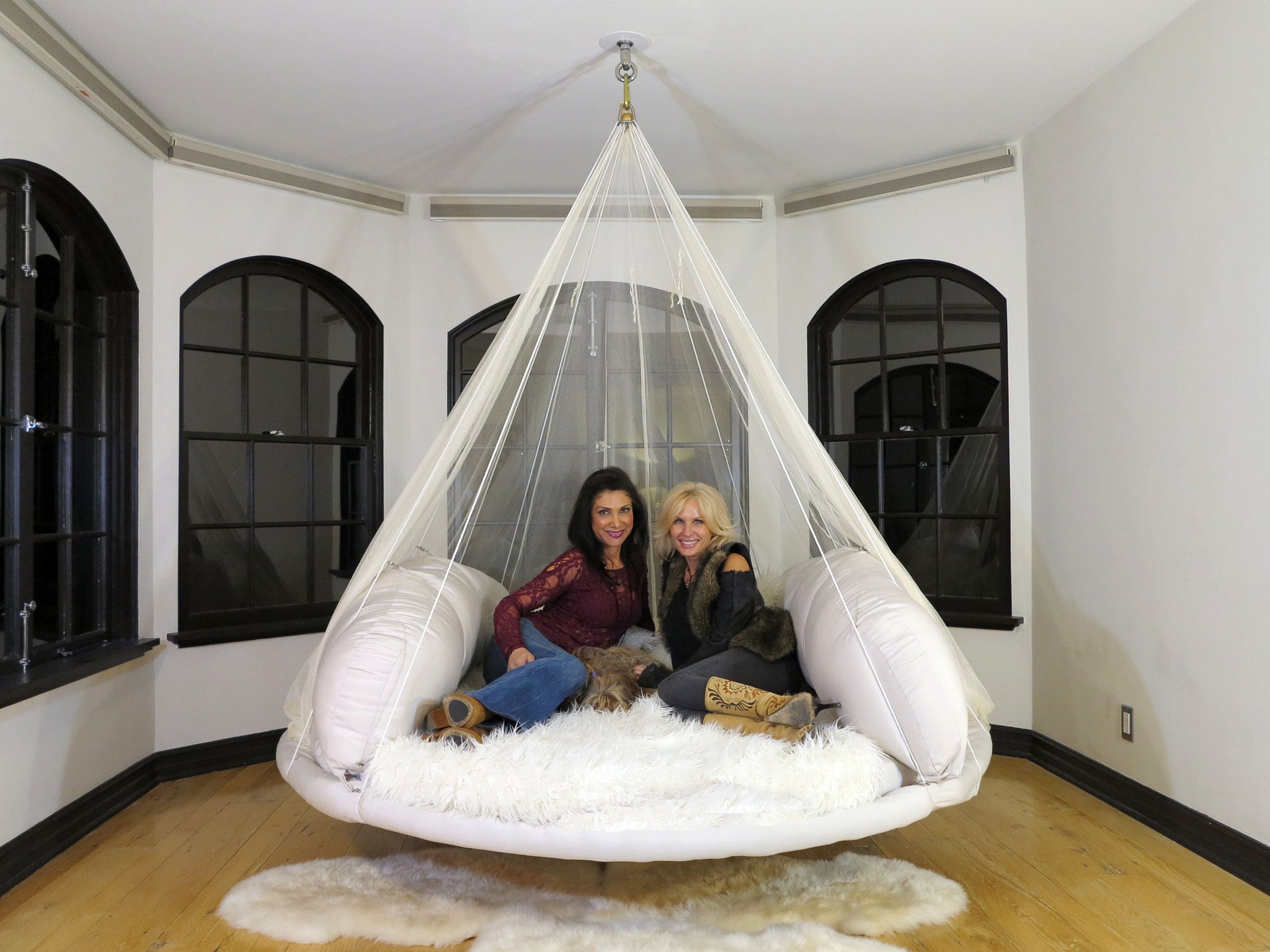 Mosquito Net Canopy, for Indoor or Outdoor Beds – The Floating Bed